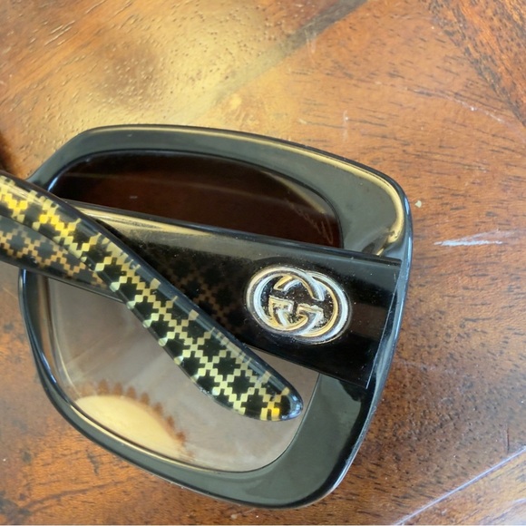 GUCCI ladies sunglasses